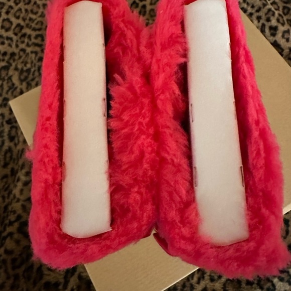 UGG | NWT RED Bailey Bow Midi Boot W/Silk Bows Sz 9 - Picture 4 of 4